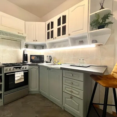 Lumi Apartman *